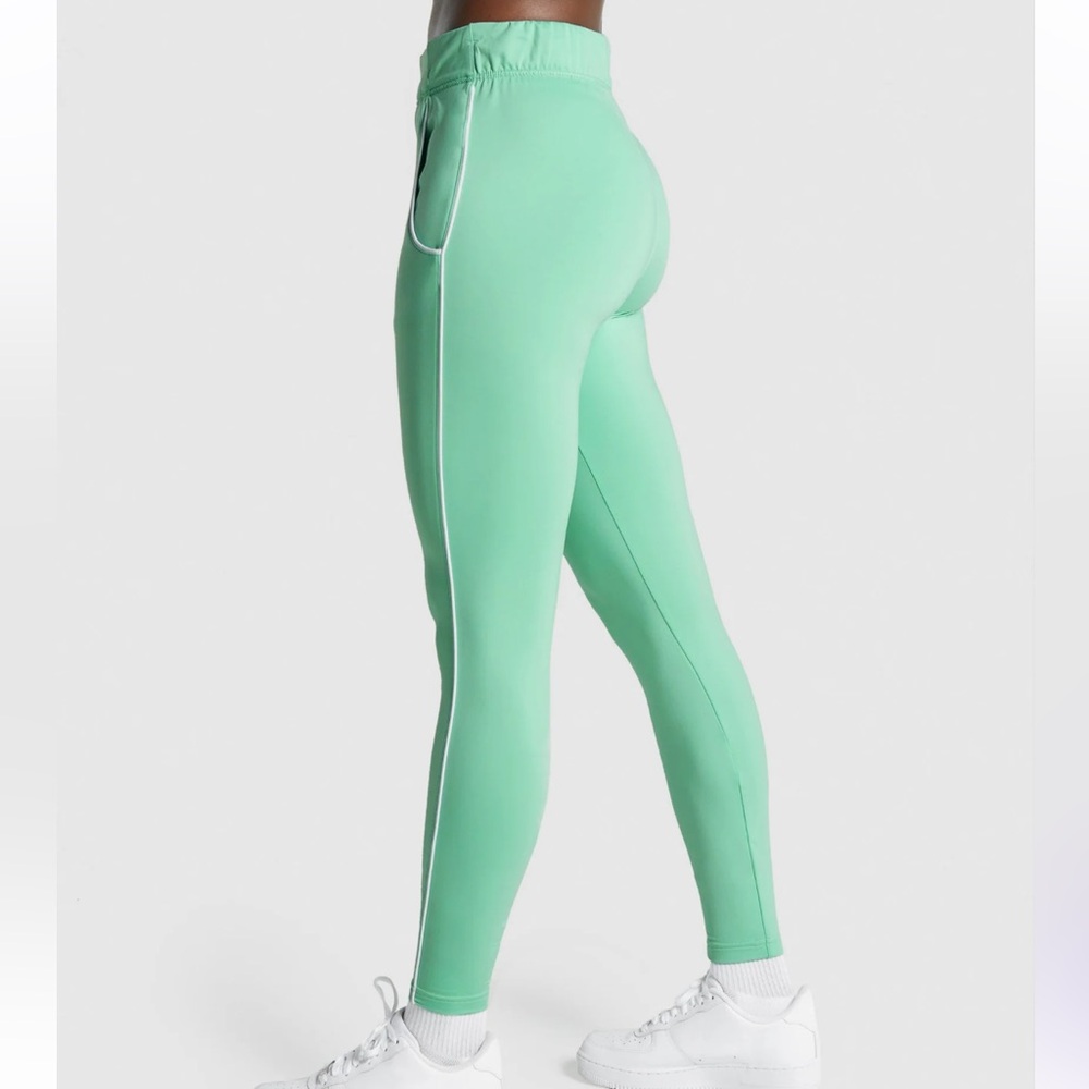 Set - Gymshark Recess Track Set